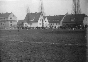 alter Sportplatz Spielszene um 1960